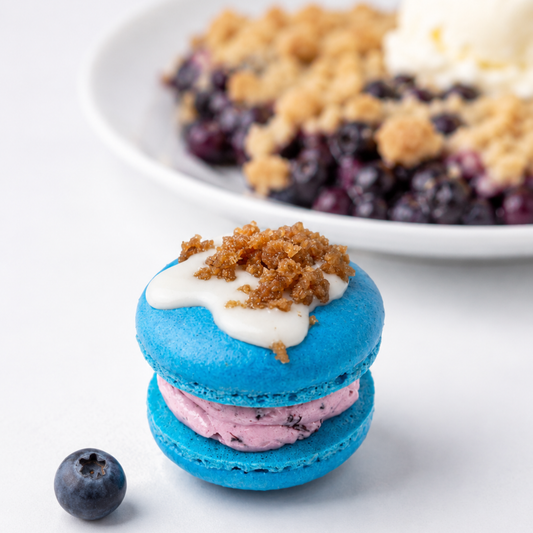 Blueberry Crumble Macaron